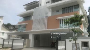 Semi-D house for Sale 1