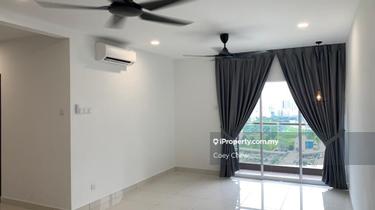 Partial furnish - Facing pavilion Paraiso residence for rent  1