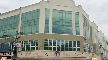 Corner Mature business area. Ground floor unit 1