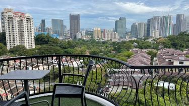 Nicely renovated Unit with Panaromic view 1