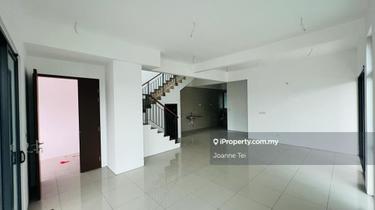 Semi-D house for Rent 1
