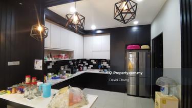 Amberhill 3 Storey Semi D Renovated Unit For Sale 1