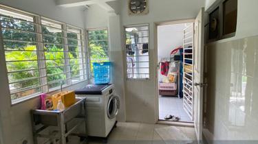 Good condition good location extra 10 feet 1