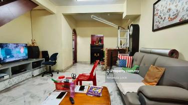 Double storey house at Jalan Merpati Bandar Puchong Jaya  1