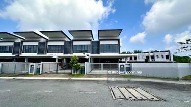Corner Lot Double Storey Kajang East  Precinct 2 Semenyih Selangor. 1