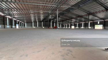 Senai Freehold Medium Industry Factory with High Power and Loading Bay 1
