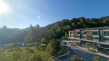 3 Storey Limited Unit 5rooms5bathroom, Hillside Landed , Selayang  1
