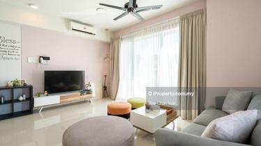 Awesome interior design for rent, extra space in corner unit! 1