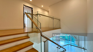 Pets-friendly, duplex 3plus1 bedders w private lift lobby  1