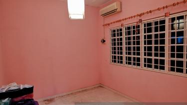 Single Storey Terrace House for Sale (Freehold) 1
