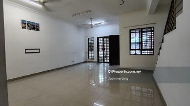 Good location. Bk9, very convenient places 1