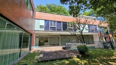A beautiful modern brick house 1