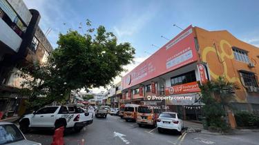 Ground Floor Cheapest Unit in Sri Petaling! Limited Unit 1