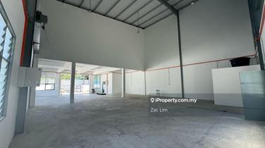 Semi-D Factory with 1.5 Office with fully extension for Sale @Balakong 1