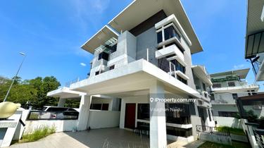 Semi-D house for Sale 1