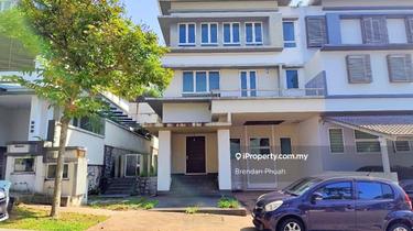 3 Storey Semi Detached House 1