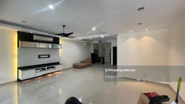 Renovated unit with move in condition. 1