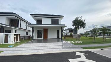Bungalow House for sale 1