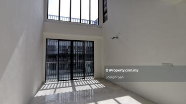 Luxury unit, comes with private pool, duplex design with high ceiling 1