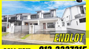 Gated & guarded endlot terrace unit for sell, nearby garden 1