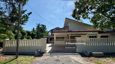 Prime Location Single Storey Semi-D Muar Town For Sale 1