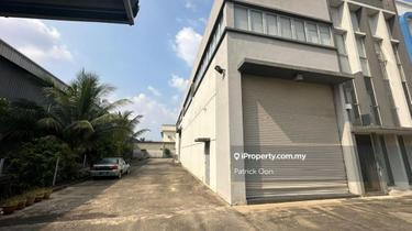 1.5 Storey Semi D Factory for Sale @ Shah Alam  1
