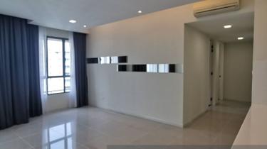 Well kept unit sells with tenancy until 2026 March. 1