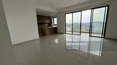 High floor quiet facing 3 plus 1 bedroom  1