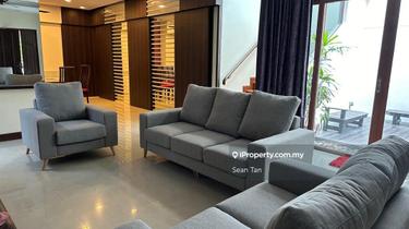 Well Maintained Semi-D house for Rent  1