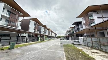 Jalan Benggang 3 Storey Detached House For Rent 1