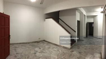 Double storey terrace house at USJ 6 for sale 1