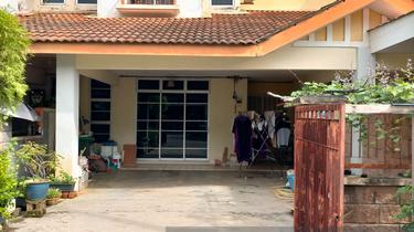 Full Furnished 2.5 Sty Terrace. Laguna Merbok. 1