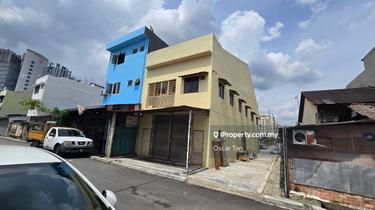 200m to jinjang kepong MRT, 2 Storey shop, End Lot For Rent 1