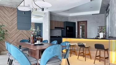 Rare Designer Townhouse Pristine Condition with Stunning Views 1