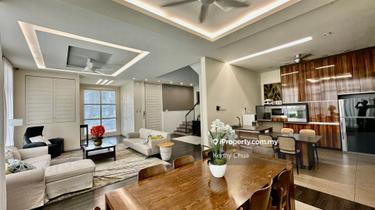 Well Renovated 3-Story Zero Lot Bungalow 1