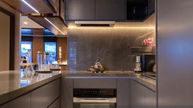 Live the high life , rock star style  1