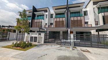 Newly completed 2.5 storey link house @ Shah Alam 1