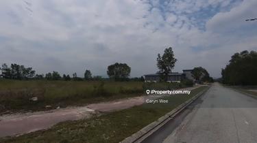 Freehold industrial land for sale at Elmina East 1