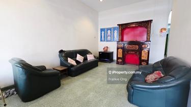 Super Cheap Single Storey walking distance Mrt  1