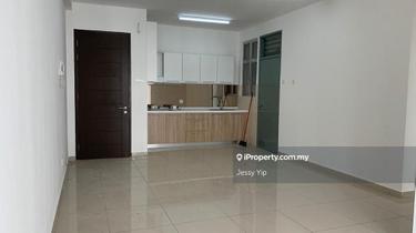 2 bedder for sale -easy for rent and walking distance to shop house 1