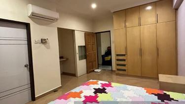 Fully renovated unit with KLCC & KL city view!  1