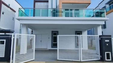 3 Storey Bungalow for Sale in Klebang/Kota Laksamana  1