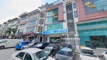 Below Market Shop, Good rental yield, Facing Main Road, Freehold Unit 1