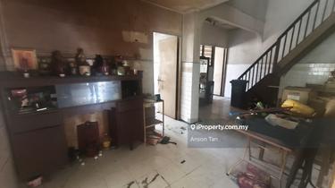 Prime Area Corner Unit Single Storey Terrace  Freehold 100% Loan 1