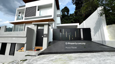 Vacant Bungalow Facing KL Tower 1