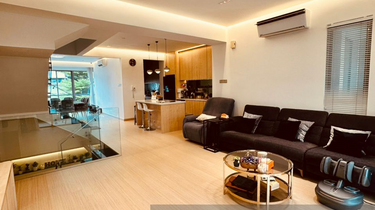 Limited 3 storey Garden Deck For Sale 1