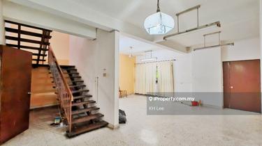Persiaran zaaba, ttdi Classic double storey house 1