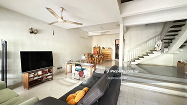Walking to MRT, Spacious Layout, High Ceiling 1