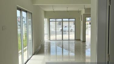 Spacious land, Strategic location.  1