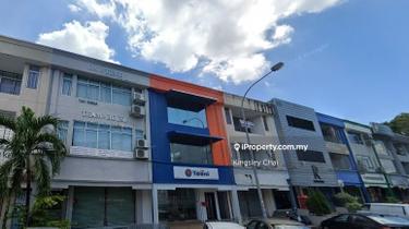 Bandar Puchong Utama Freehold 4 Storey Shop Lot For Sale 1